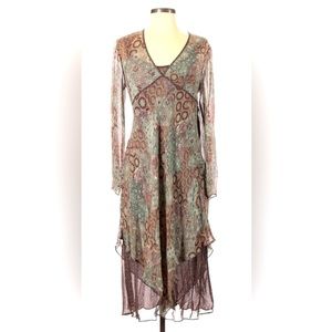 J. Jill casual. Slip with overdress. Form fitting, side zip for ease of wearing.